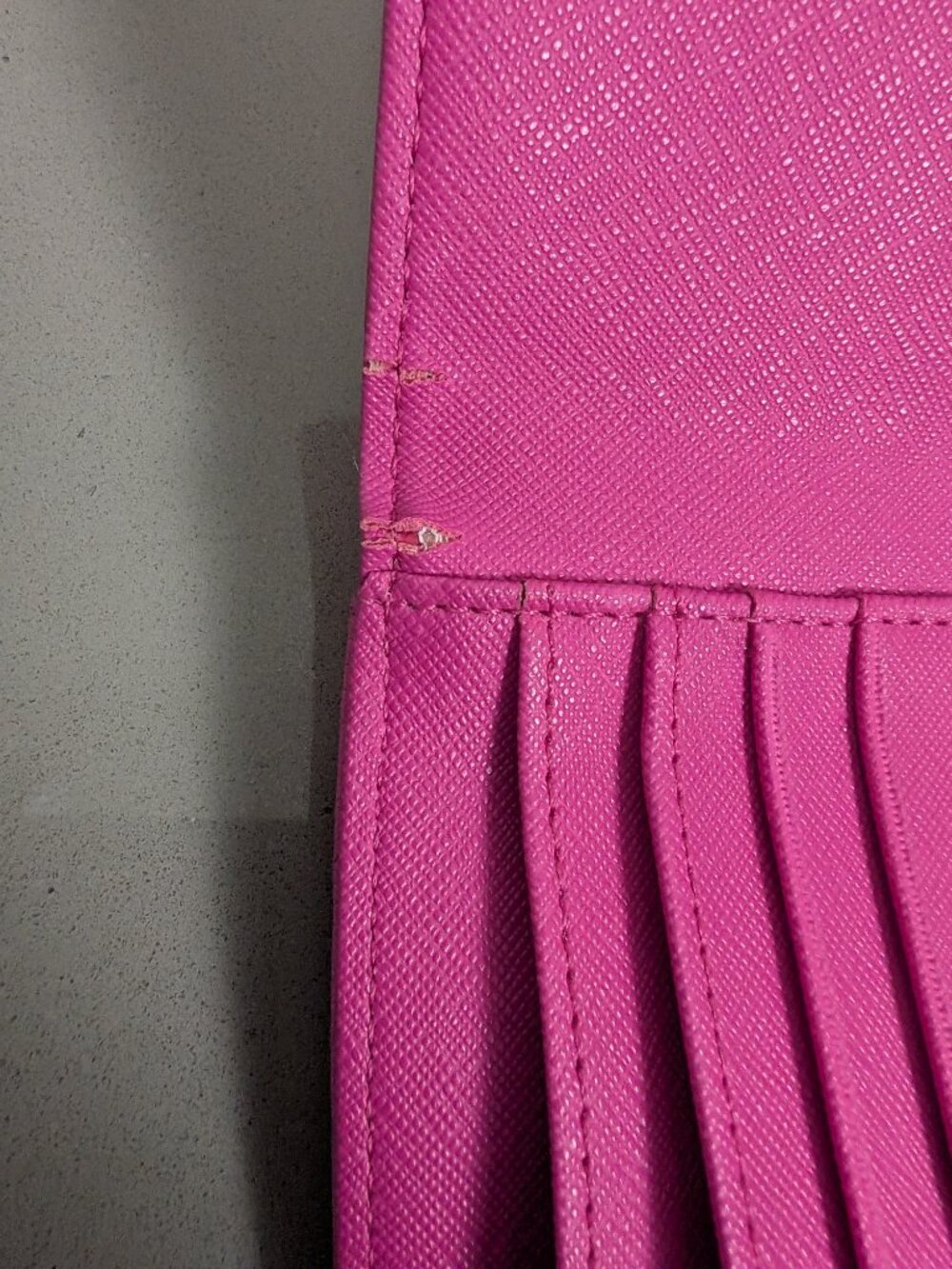 Pink Leather Fossil Trifold Wallet Womens - Picture 9 of 13